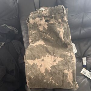 High Rise 90s Relaxed Camo Print Jean